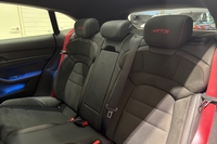 Porsche Taycan vaihtoauto