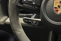 Porsche Taycan vaihtoauto