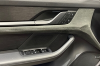 Porsche Taycan vaihtoauto