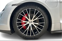 Porsche Taycan vaihtoauto