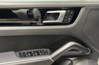 Porsche Cayenne vaihtoauto