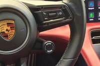 Porsche Taycan vaihtoauto
