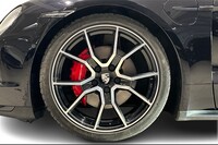 Porsche Taycan vaihtoauto