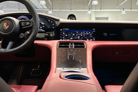 Porsche Taycan vaihtoauto