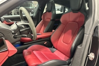 Porsche Taycan vaihtoauto