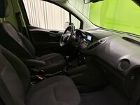 Ford Transit Courier vaihtoauto