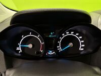 Ford Transit Courier vaihtoauto