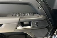 Land Rover Defender vaihtoauto