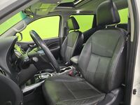 Nissan Navara vaihtoauto