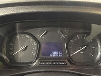 Opel Vivaro vaihtoauto
