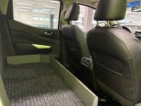 Nissan Navara vaihtoauto