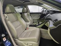 Honda Accord vaihtoauto