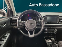 Kia Stonic vaihtoauto