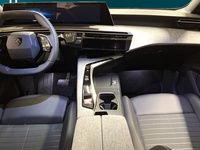 Peugeot E-3008 vaihtoauto