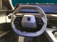 Peugeot E-5008 vaihtoauto