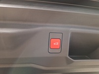 Peugeot E-5008 vaihtoauto