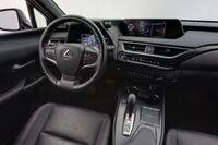 Lexus UX vaihtoauto
