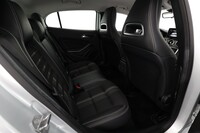 Mercedes-Benz GLA vaihtoauto