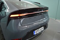 Toyota Prius Plug-in vaihtoauto