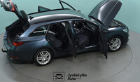 SEAT Leon Sportstourer vaihtoauto