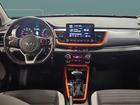 Kia Stonic vaihtoauto