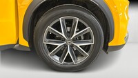Lexus LBX vaihtoauto