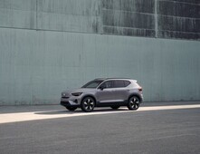 vaihtoauto Volvo EX40