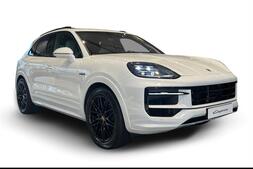 heti ajoon Porsche Cayenne