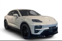 vaihtoauto Porsche Macan