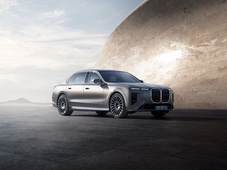 uusi BMW 7-sarja