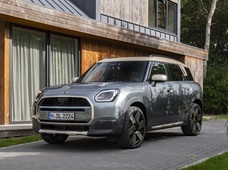 uusi Mini Countryman