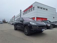 Porsche Cayenne vaihtoauto