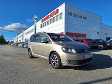 Volkswagen Touran vaihtoauto