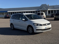 Volkswagen Touran vaihtoauto