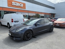 Tesla Model 3 vaihtoauto