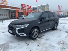 Mitsubishi Outlander PHEV vaihtoauto