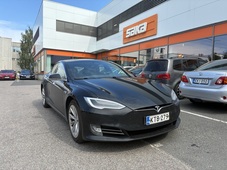 Tesla Model S vaihtoauto