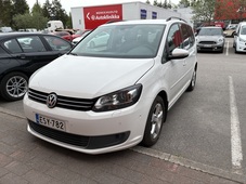 Volkswagen Touran vaihtoauto