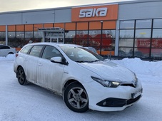 Toyota Auris vaihtoauto