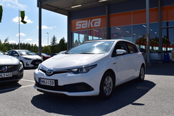 Toyota Auris vaihtoauto