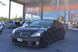 Toyota Crown vaihtoauto