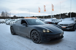 Porsche Taycan vaihtoauto