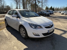 Opel Astra vaihtoauto