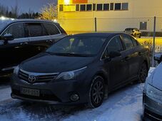 Toyota Avensis vaihtoauto