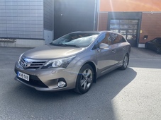 Toyota Avensis vaihtoauto