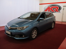 Toyota Auris vaihtoauto