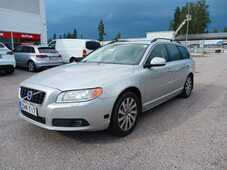 Volvo V70 vaihtoauto