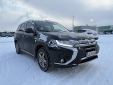 Mitsubishi Outlander PHEV vaihtoauto