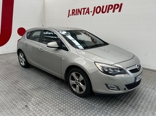 Opel Astra vaihtoauto
