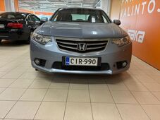 Honda Accord vaihtoauto